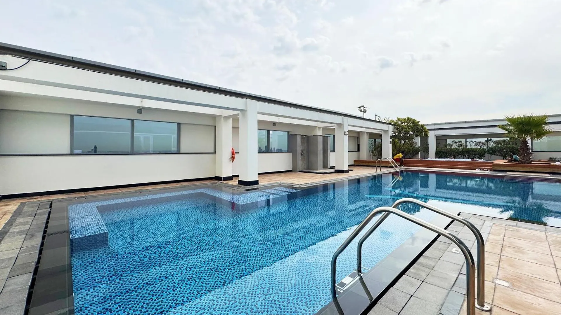 Sleek Difc Studio Perfect For Business & Leisure Dubai 0*,  United Arab Emirates