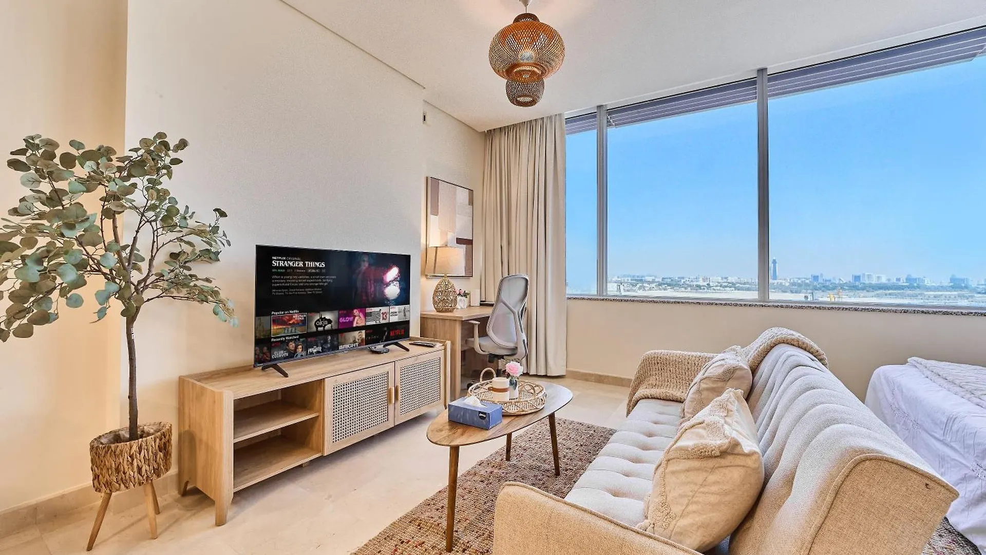 Sleek Difc Studio Perfect For Business & Leisure Dubai