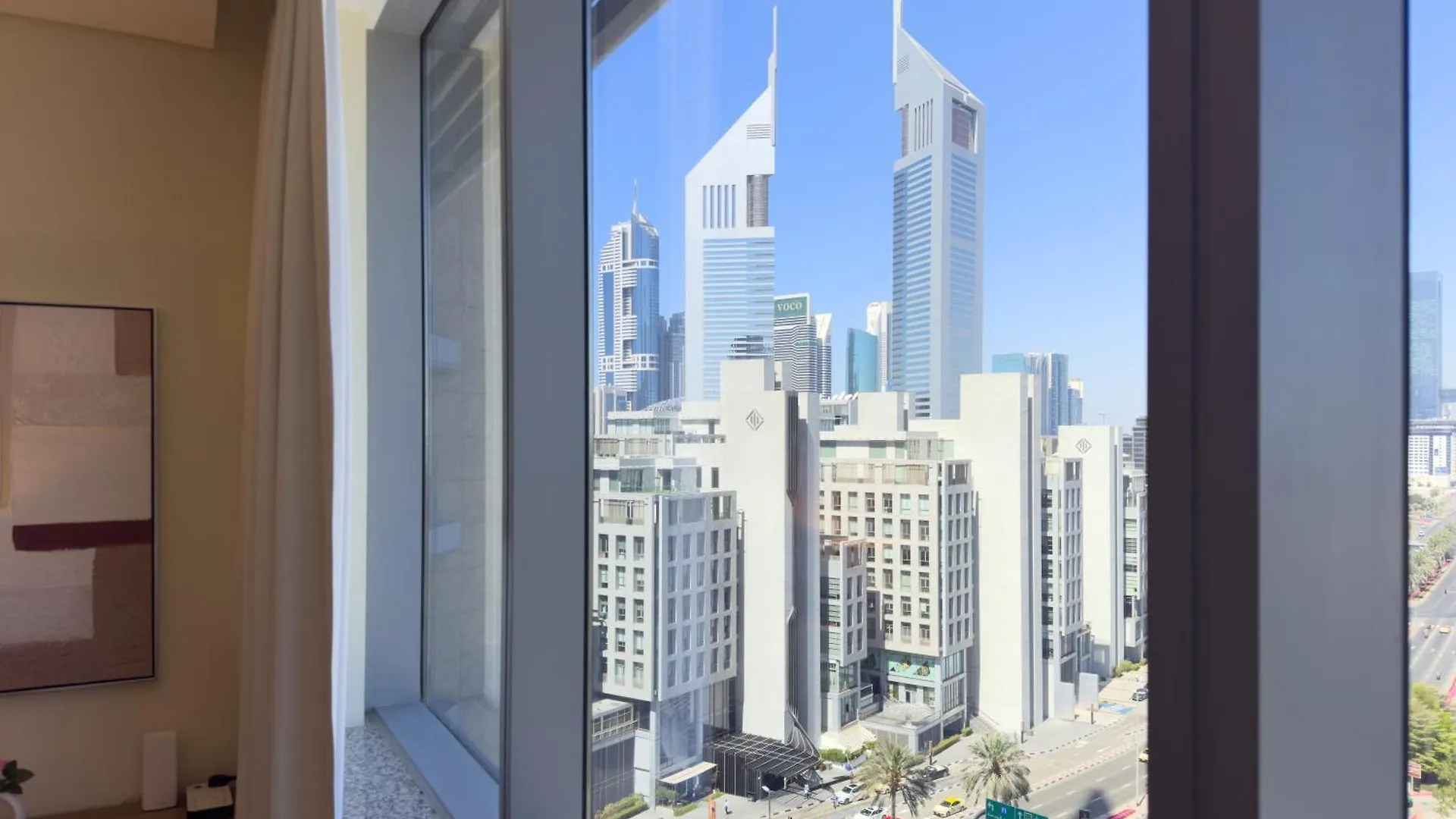 Sleek Difc Studio Perfect For Business & Leisure Dubai Apartment